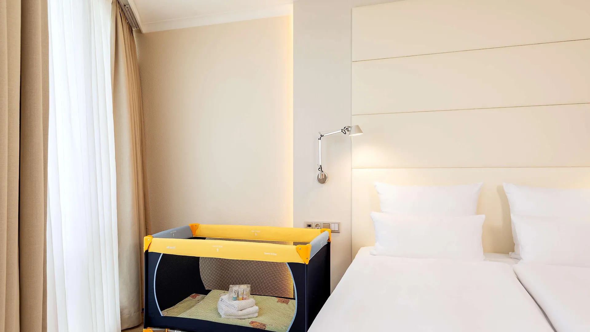 Nh Berlin Alexanderplatz Hotel