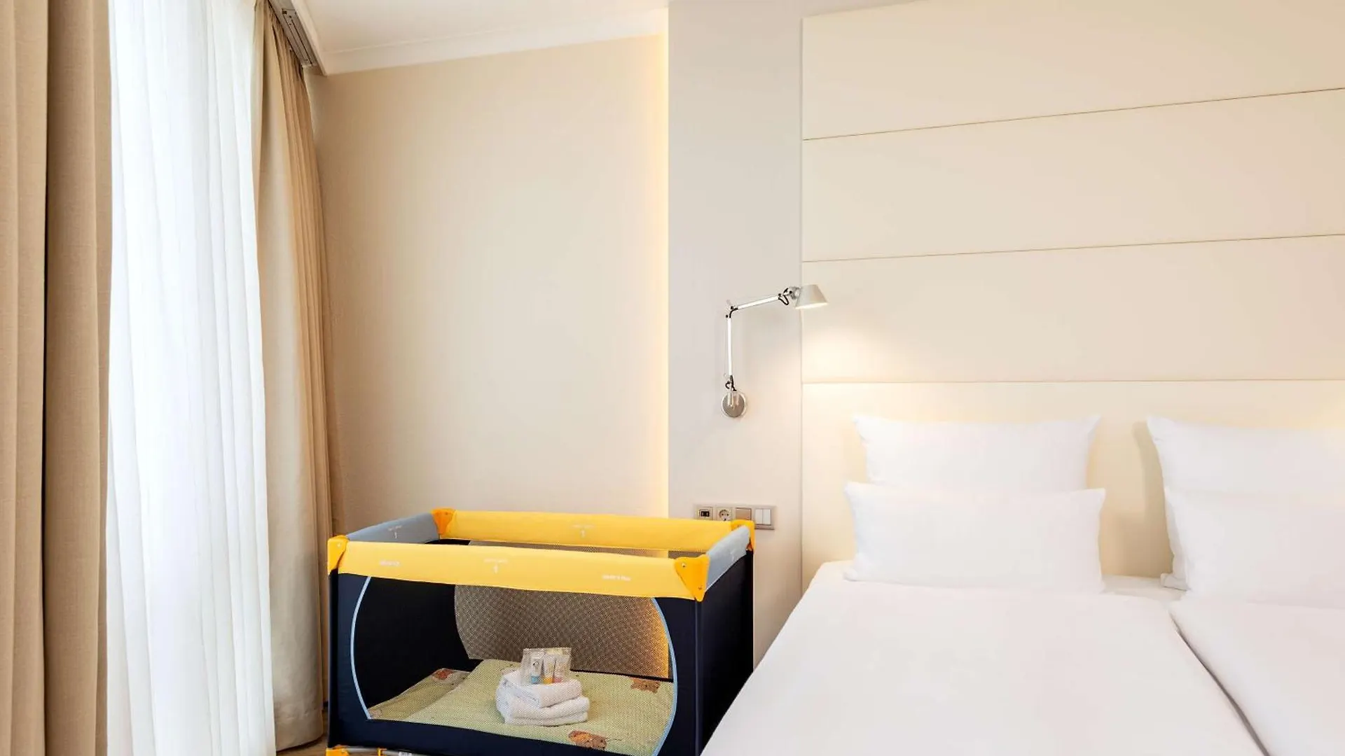 Nh Berlin Alexanderplatz Hotel