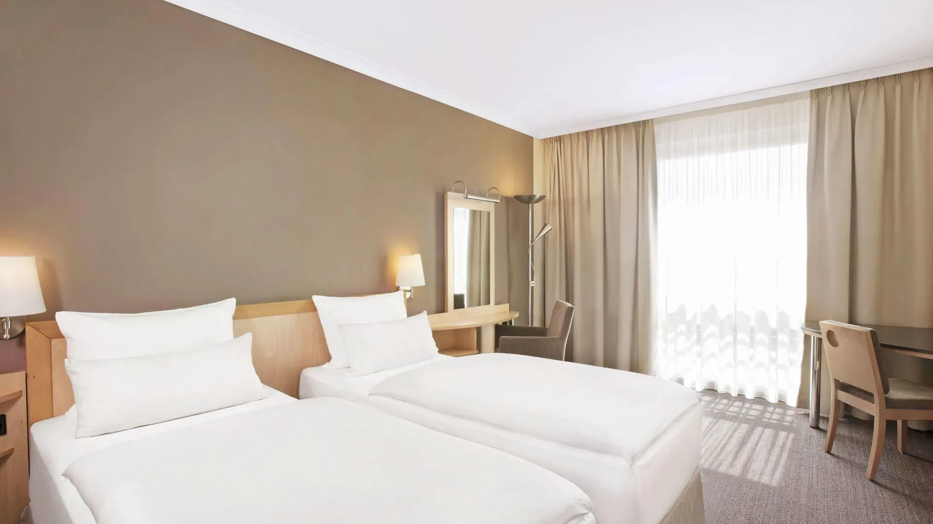Nh Berlin Alexanderplatz Hotel